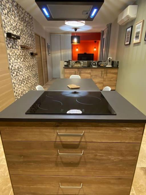 GinasservisLoft Pied De Coline Au Calme公寓 外观 照片