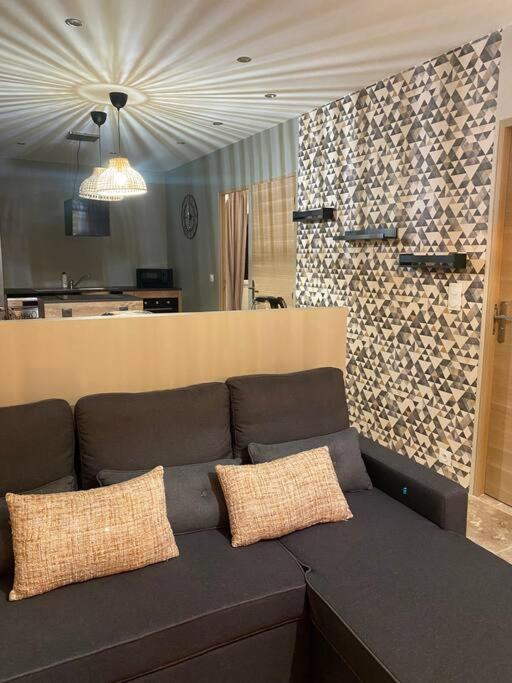 GinasservisLoft Pied De Coline Au Calme公寓 外观 照片