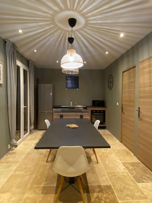 GinasservisLoft Pied De Coline Au Calme公寓 外观 照片