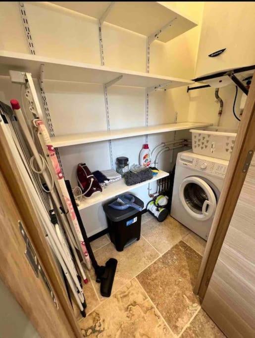GinasservisLoft Pied De Coline Au Calme公寓 外观 照片