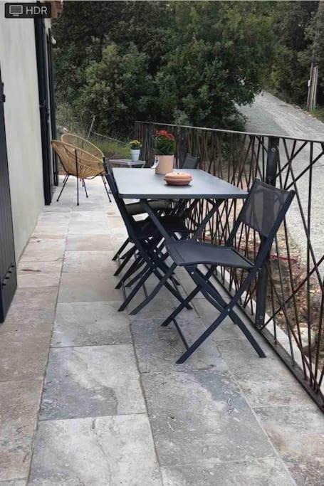 GinasservisLoft Pied De Coline Au Calme公寓 外观 照片